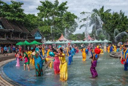 西双版纳住宿（西双版纳住宿贵吗）-第1张图片-秀米网（xiumi360.com）