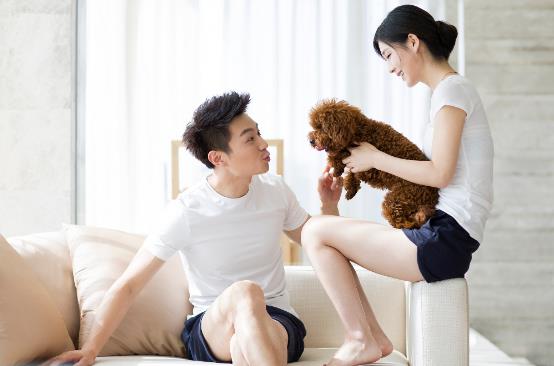 高情商哄女孩子开心的话语/可以哄女孩子开心的话语（精选80句）