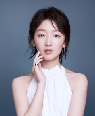 周冬雨个人资料(简介,身高,年龄)