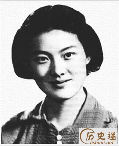 章士钊养女章含之照片